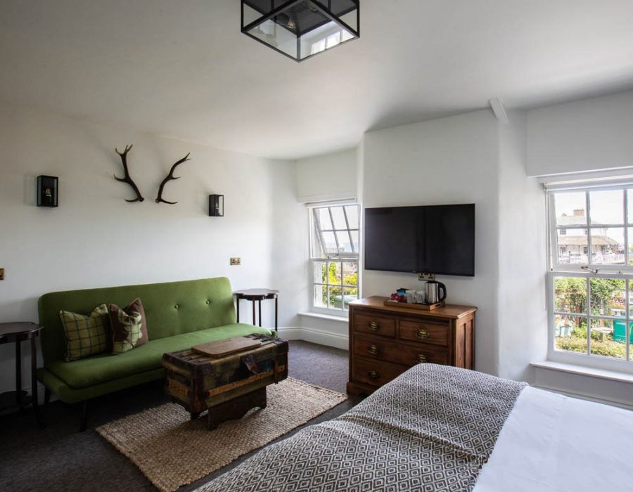 Exmoor-Suite-4-q6tx6m1jprv0m7wkxvgrqj8z5wwdcjvlsoxq54d35s